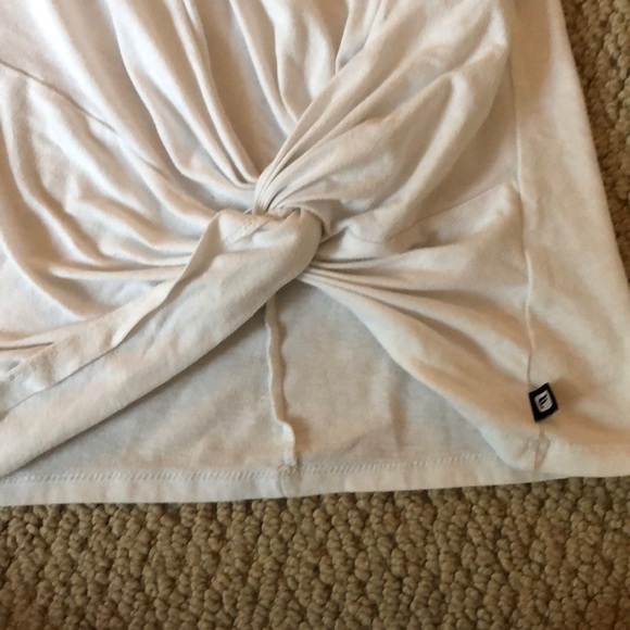 Fabletics Knotted Tank - Picture 3 of 3